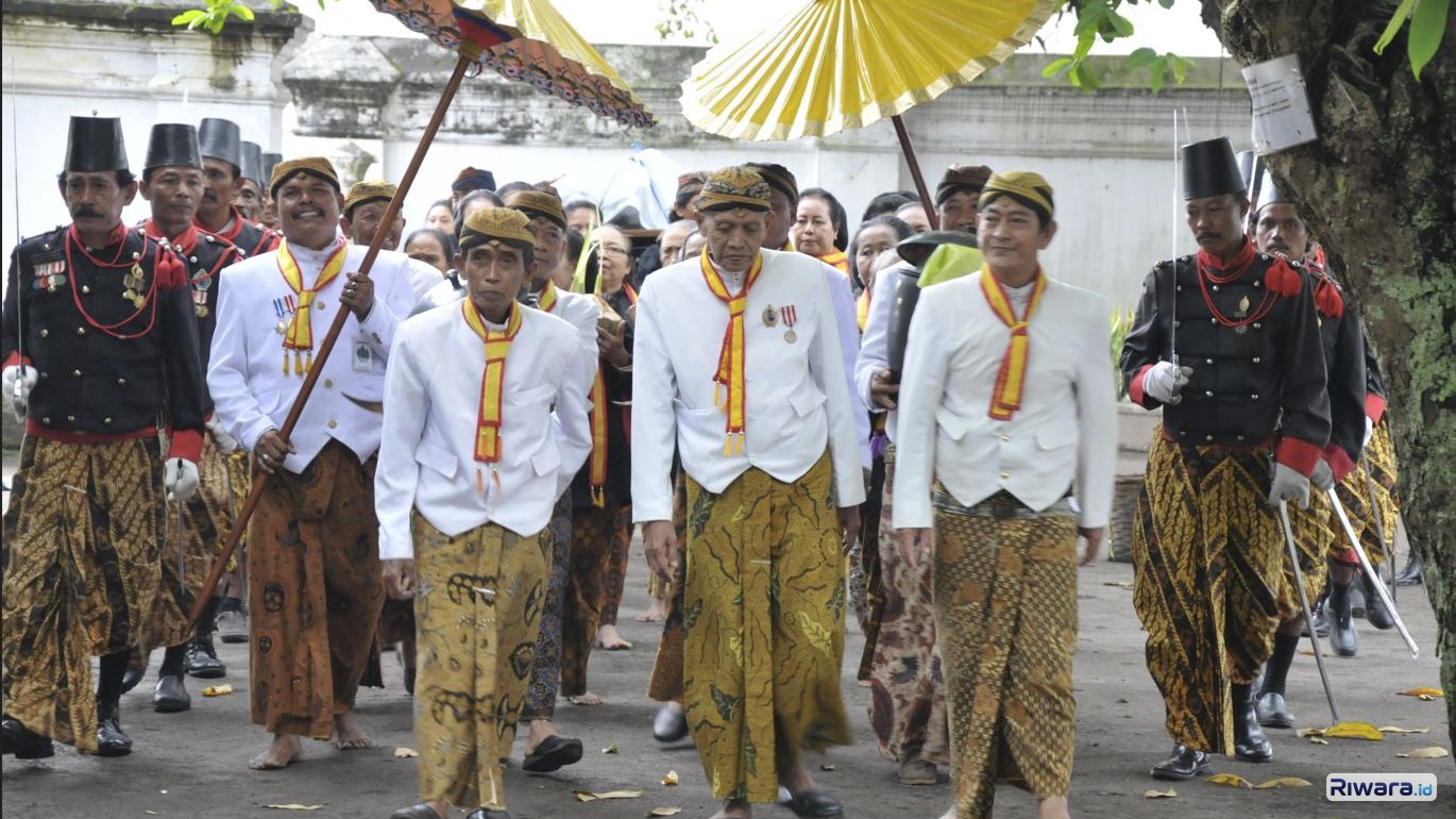 Para punggawa Keraton Surakarta